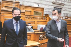 Στήνουν «γέφυρα» μετακινήσεων από ΣΥΡΙΖΑ σε ΚΙΝΑΛ