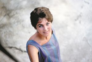 Στη στροφή του δρόμου, η ομορφιά