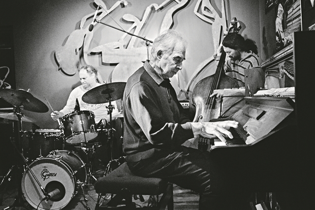 Οπου ο Κορτάσαρ συναντά τον Τσάρλι Πάρκερ