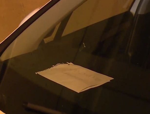 Κακοκαιρία «Ελπίδα»: «Αφήνω το αυτοκίνητο εδώ» – Το σημείωμα οδηγού που έφυγε με τα πόδια από την Αττική Οδό | tanea.gr