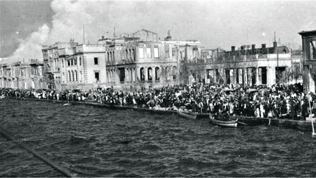 5 βιβλία για τη Σμύρνη και το 1922