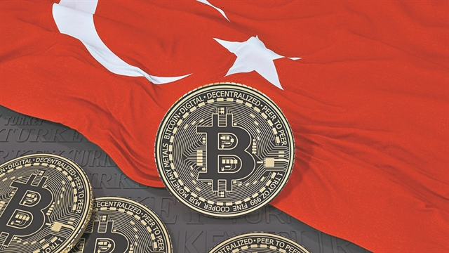 Καταφύγιο σε κρυπτονομίσματα βρίσκουν λόγω λίρας οι Τούρκοι