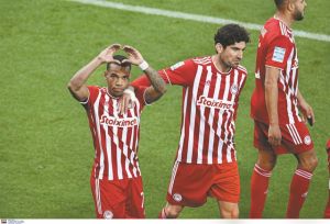 Παράσταση και… +13