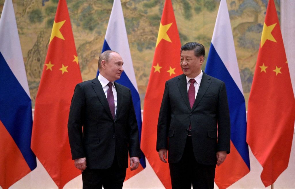 Περιορίζει η Κίνα τις εμπορικές σχέσεις με τη Ρωσία
