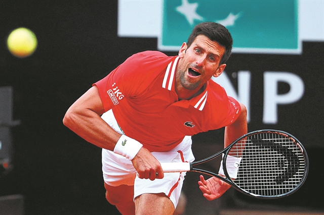 Απολογίες, θριαμβολογίες και διακηρύξεις