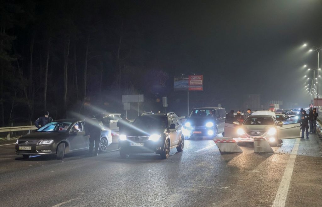 Ουκρανία: Ελληνες αναχωρούν οδικώς μέσω Μολδαβίας