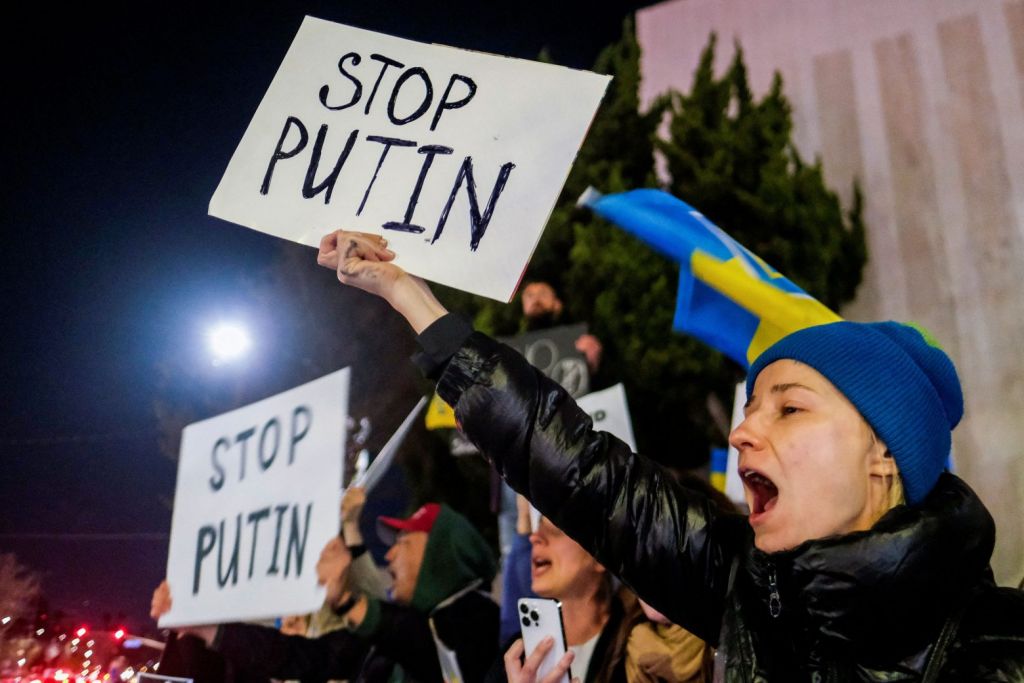 Ζελένσκι: Οι κυρώσεις της Δύσης απέναντι στη Ρωσία δεν αρκούν
