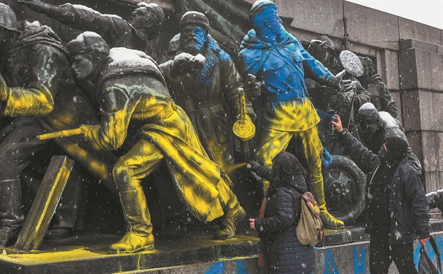 Θα κοπεί ο ομφάλιος λώρος μεταξύ Σόφιας και Μόσχας;