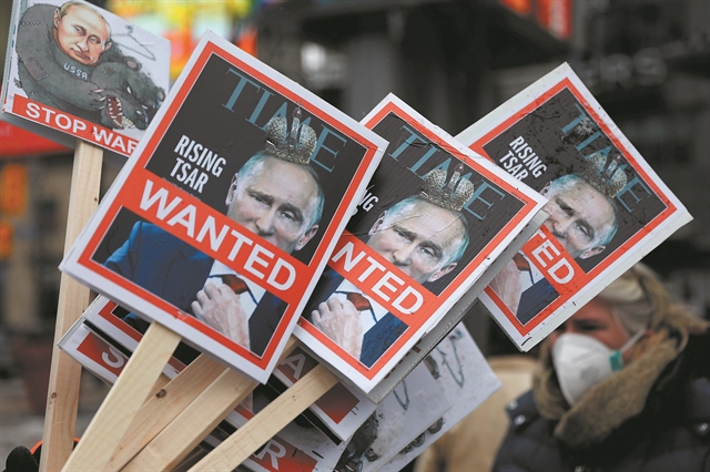 Τα δικά μας καθάρματα