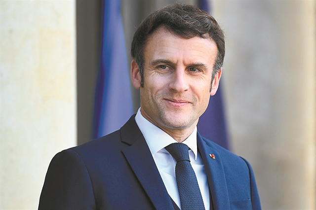 Διευρύνει τη διαφορά ο Μακρόν ενόψει προεδρικών