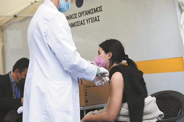 Η Oμικρον και τα… μυστήρια της ανοσίας