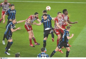 Ο φάκελος με τους τρεις στόπερ