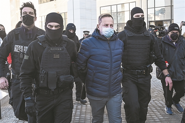 Στο εδώλιο για τέσσερις βιασμούς