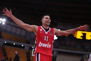 Ολυμπιακός – Αναντολού Εφές: Θεέ μου, ο Σλούκας (87-85 παρ, 75-75 κ.δ)