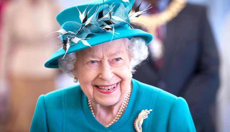 Βασίλισσα Ελισάβετ: Επιμένουν τα συμπτώματα κοροναϊού