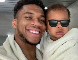 Γιάννης Αντετοκούνμπο: «Δεν μπορώ να φανταστώ τη ζωή μου χωρίς εσένα»