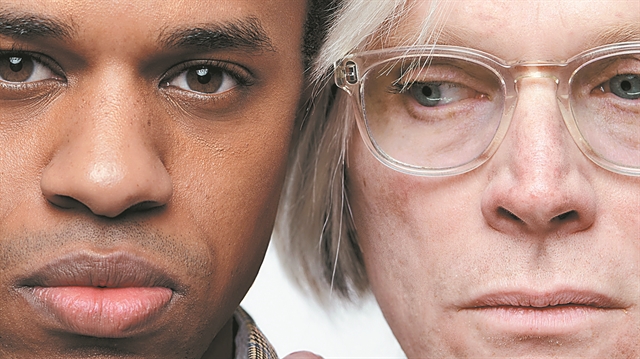 Ο Γουόρχολ και ο Μπασκιά στη σκηνή του Young Vic