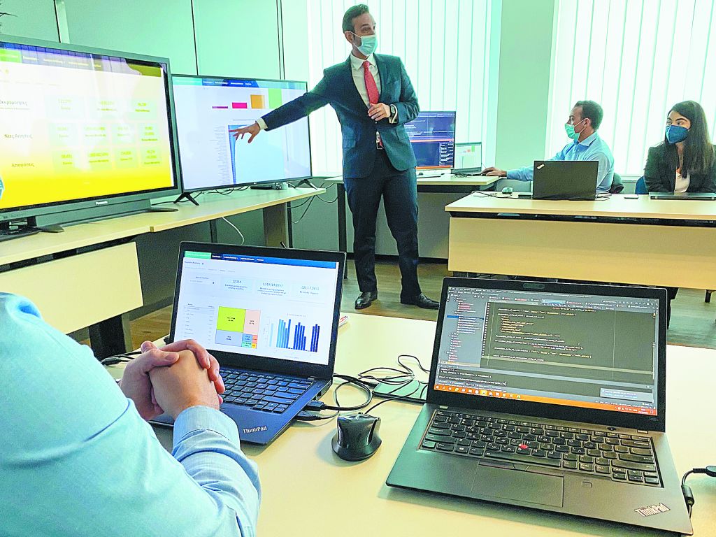 Αλλάζει εκ βάθρων με ιδιώτες μάνατζερ και πριμ παραγωγικότητας