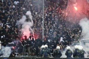 Αστυνομικός: Δεχόμουν πιέσεις από ΠΑΕ για χούλιγκαν – Βρίσκαμε ρόπαλα, ξίφη και ναρκωτικά σε Συνδέσμους