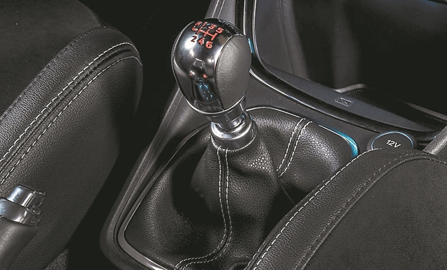 Kιβώτια ταχυτήτων χωρίς συμπλέκτη από τη FORD