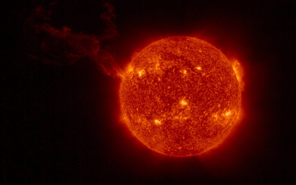 Γιγάντια έκρηξη στον Ήλιο απαθανατίστηκε από σκάφος σε τροχιά