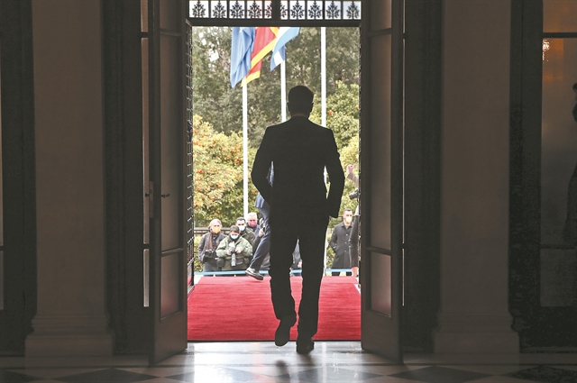 Ποιος είναι τελικά ο Μητσοτάκης;