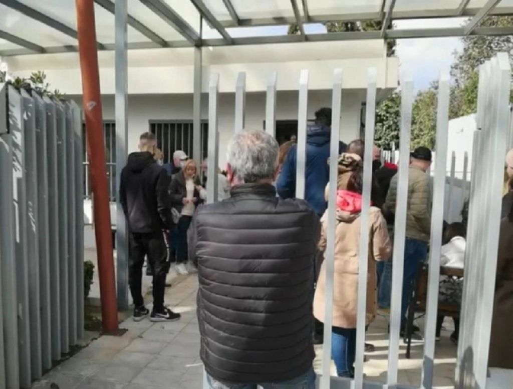 Λεωφορείο για Ουκρανία αναχωρεί το μεσημέρι από το κέντρο της Αθήνας