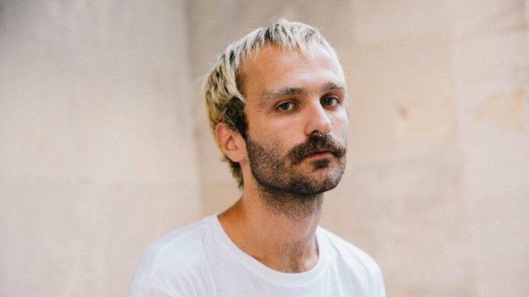 Βιασμός στη Θεσσαλονίκη: «Υπάρχει συμβόλαιο θανάτου εναντίον μου» λέει ο ακτιβιστής Ηλίας Γκιώνης