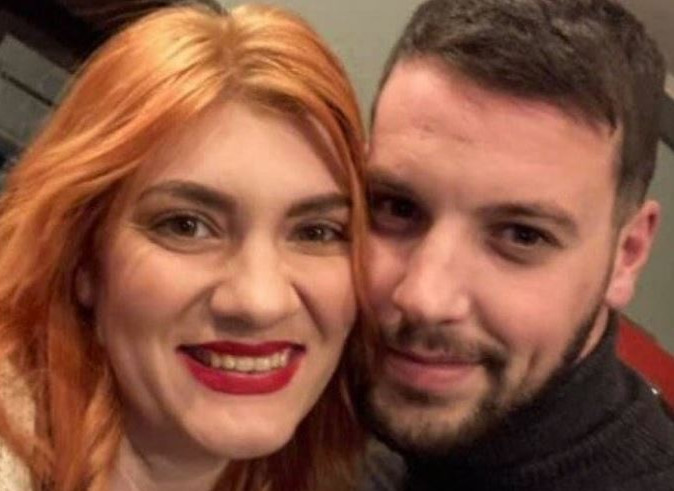 Ειδικός στη γλώσσα του σώματος εντόπισε «περίεργα σημεία» στη συνέντευξη που έδωσαν οι γονείς