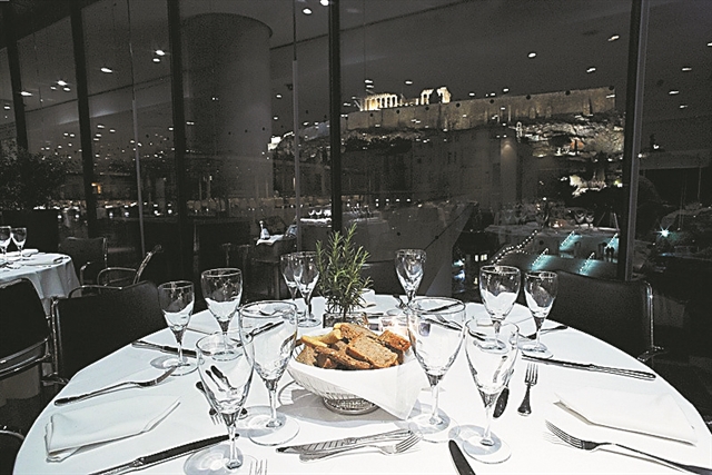 O απίστευτος συνωστισμός μετά την πρώτη, δυσάρεστη έκπληξη…