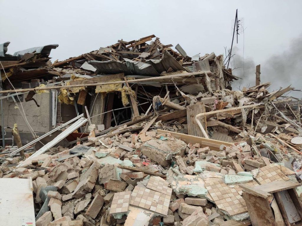 Νεκροί στα συντρίμμια των σπιτιών τους οι ομογενείς