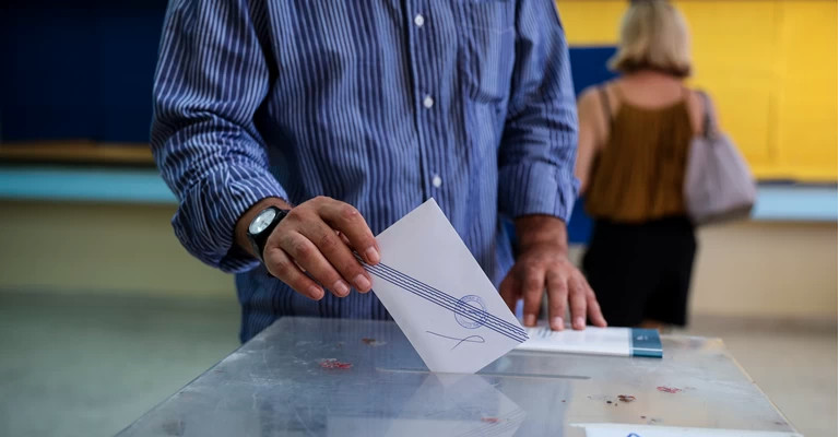 Η μάχη των ψηφοδελτίων