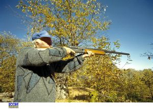 Ηλικιωμένος πυροβολούσε drone που πετούσε από πάνω του