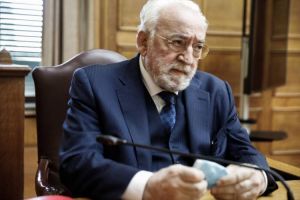 Μεθοδεύσεις και παρασκήνιο