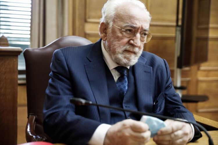 Μεθοδεύσεις και παρασκήνιο