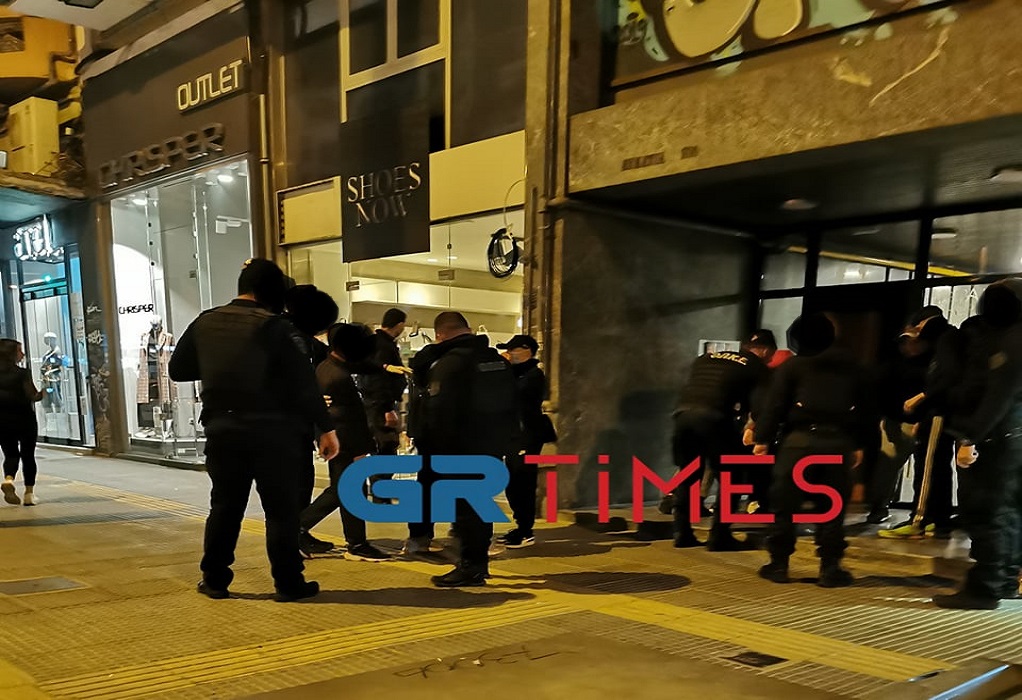 Θεσσαλονίκη: Επιτέθηκαν σε λεωφορείο πετώντας αντικείμενα