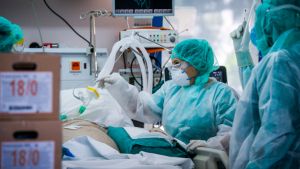 Κοροναϊός: 18.605 νέα κρούσματα και 80 θάνατοι