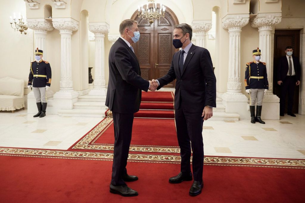 Δείτε live τις δηλώσεις Μητσοτάκη με τον Ρουμάνο πρωθυπουργό