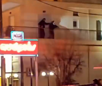 Νέα Ιωνία: Άφαντος ο εγκλωβισμένος διαρρήκτης που απειλούσε τους αστυνομικούς