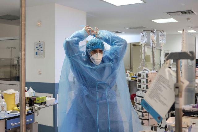 Πλεύρης για κοροναϊό: Μέχρι 15 Μαρτίου τα νοσοκομεία θα λειτουργούν όπως πριν την κλιμάκωση της πανδημίας