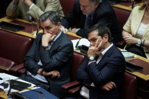 «Είμαστε μια ωραία ατμόσφαιρα» στον ΣΥΡΙΖΑ – Ο προσυνεδριακός πόλεμος και ο Τσακαλώτος