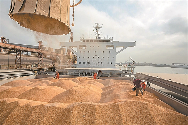 Οι ναυλαγορές «ζυγίζουν» τις κυρώσεις στη Ρωσία