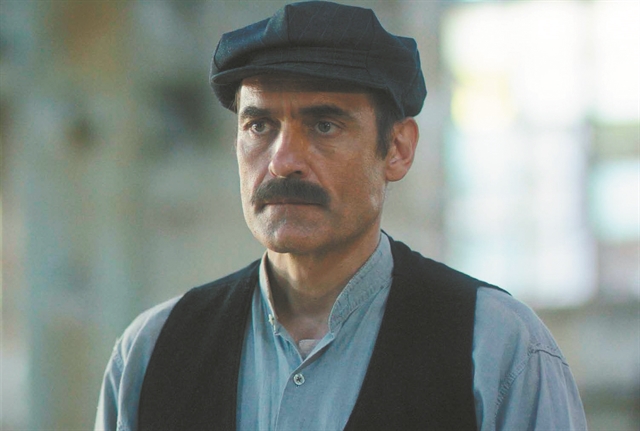 «Καλούμαι να ανακαλύψω έναν κώδικα»