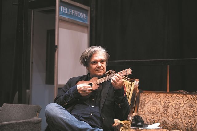 «Καθαρά τραγούδια με μελωδία Μπόλιγουντ»