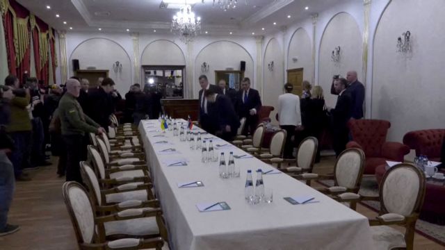 Πόλεμος στην Ουκρανία: Στο κτίριο που υπογράφηκε η διάλυση της ΕΣΣΔ θα γίνει ο δεύτερος γύρος των συνομιλιών