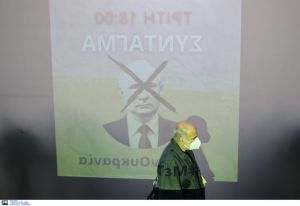 Κοροναϊός: Από πότε μπαίνει τέλος στις μάσκες σε εξωτερικούς χώρους