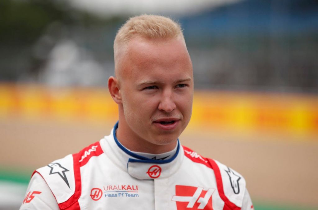 Formula1: O Ρώσος πιλότος της HAAS είναι με το ένα πόδι εκτός των γκραν πρι