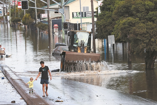 Τουλάχιστον 12 νεκροί από τις πλημμύρες στην Αυστραλία