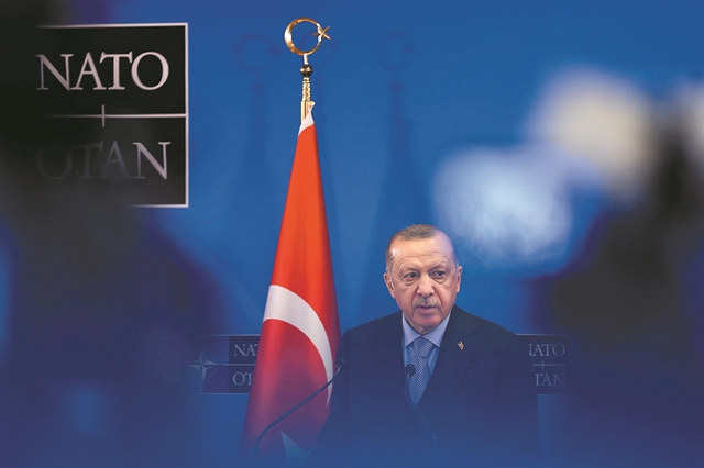 Επιμένουν στις αξιώσεις για ανοχύρωτα νησιά