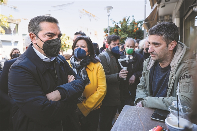 Επιμένει στα παιχνίδια με τις κάλπες